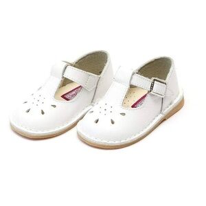 L'Amour Joy Classic Leather Stitch Down T-Strap Mary Jane Shoes